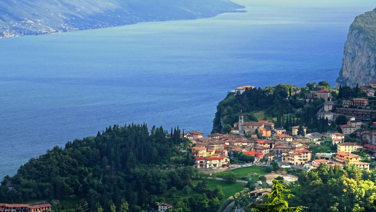 Teresa Campi Apartments Lake View By Gardadomusmea Tremosine Екстер'єр фото